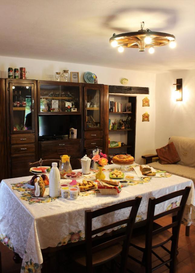 B&B Paradiso Gubbio Bagian luar foto