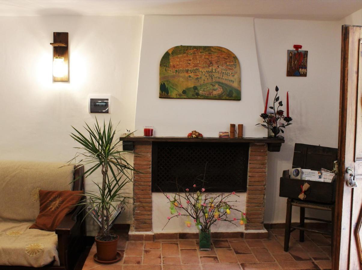 B&B Paradiso Gubbio Bagian luar foto
