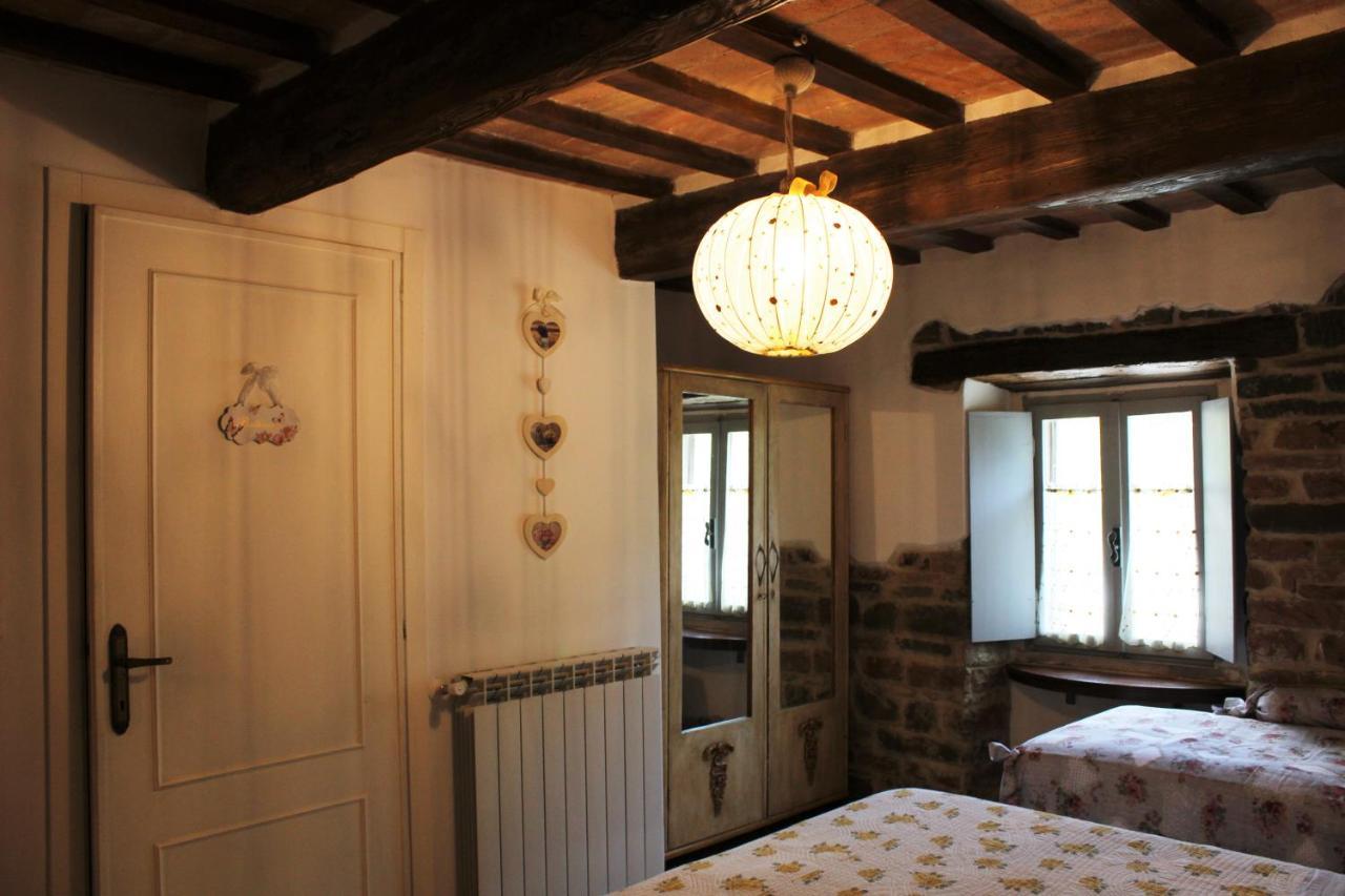 B&B Paradiso Gubbio Bagian luar foto